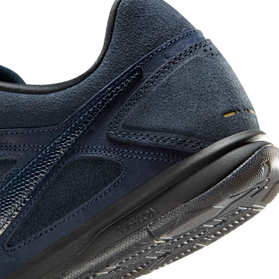 Nike Gato Men's Shoes. Nike JP